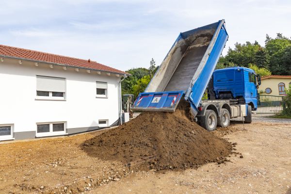 Garden Dirt Delivery in Lady Lake