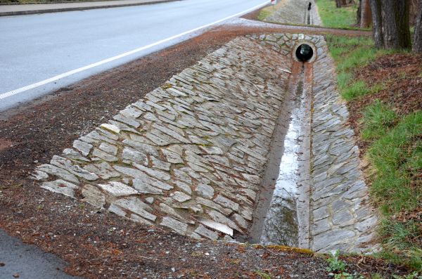 Ditch Landscaping in Lady Lake