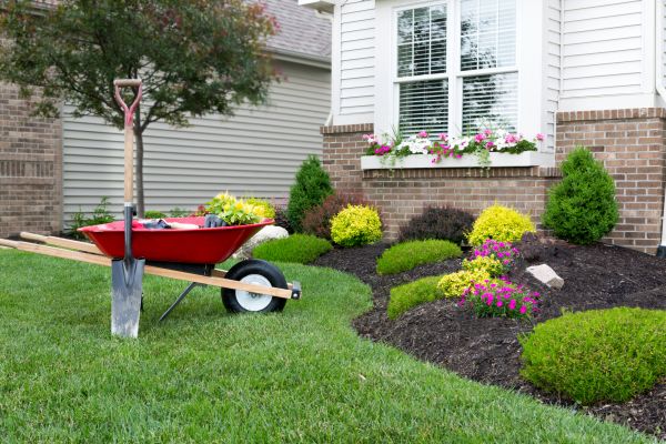 Flower Bed Installation in Lady Lake